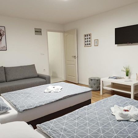 Grafit Apartmanok Hajdúnánás 外观 照片