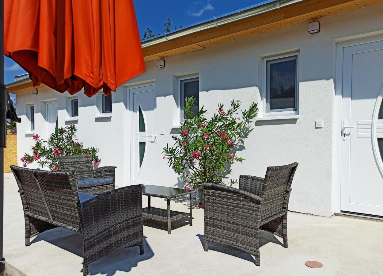 Grafit Apartmanok Hajdúnánás 外观 照片