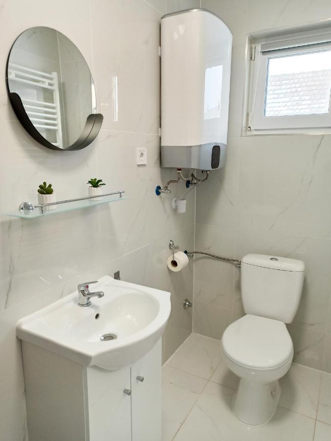 Grafit Apartmanok Hajdúnánás 外观 照片